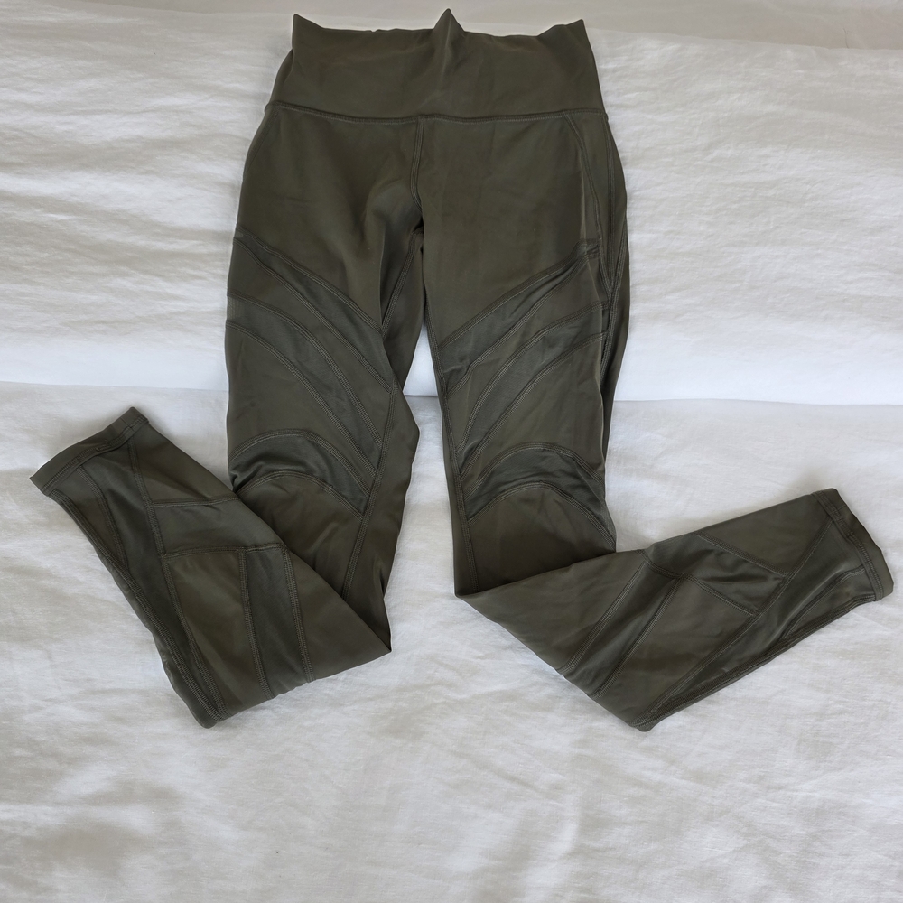 Lululemon Athletica Red, Black, and Green Leggings Set - Picture 7 of 15